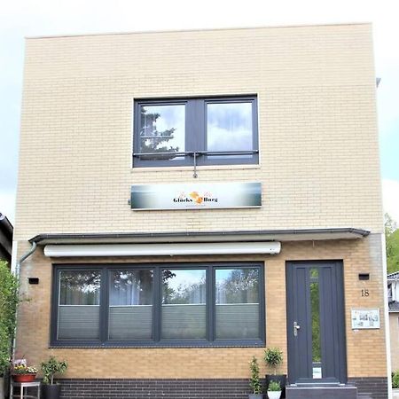 Gluecks-Burg Sonne Apartment กลึคส์บวร์ก ภายนอก รูปภาพ